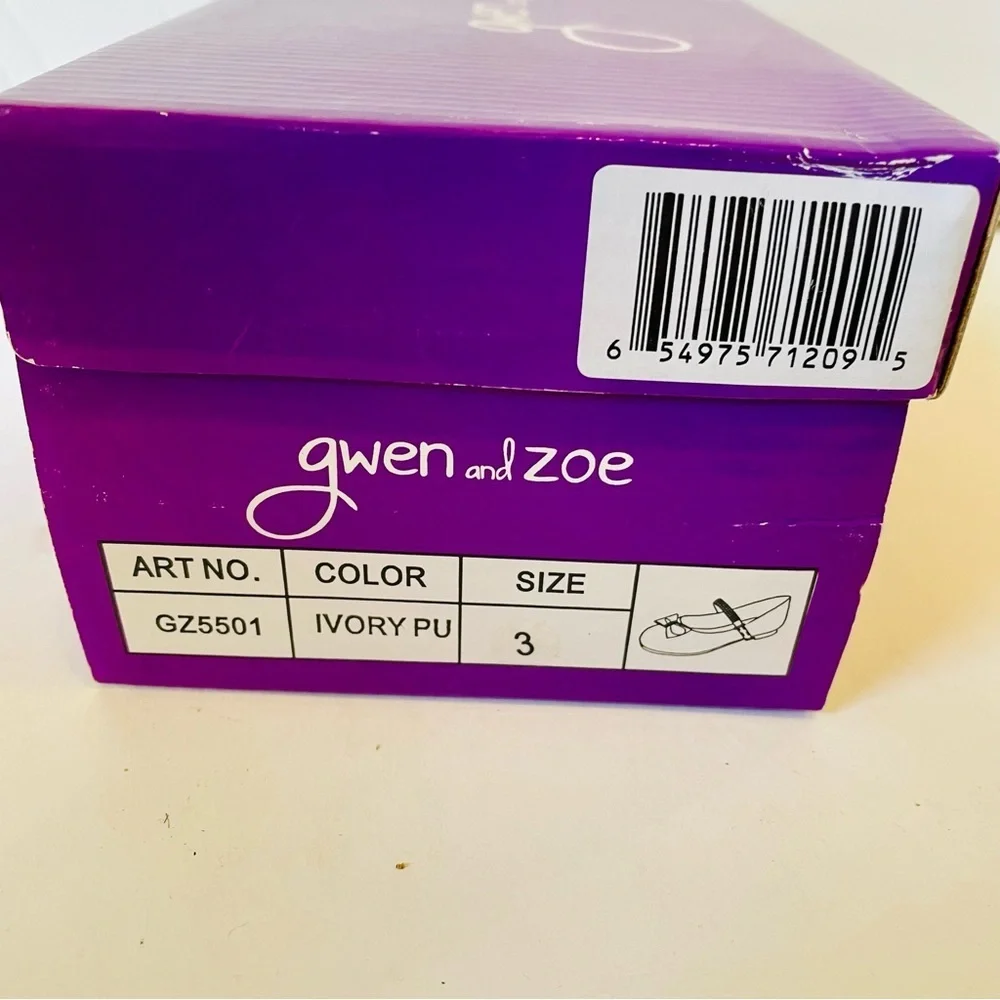 Gwen and Zoe Cream Kids Shoes with Bow Size 3